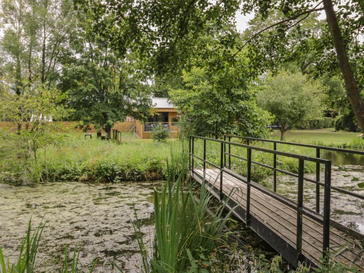 The Barn Villa Redditch Exterior photo